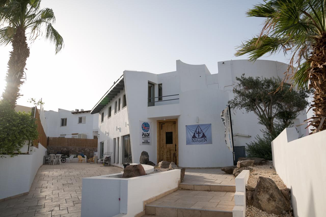 Neptun Dive Resort Ейлат Екстериор снимка