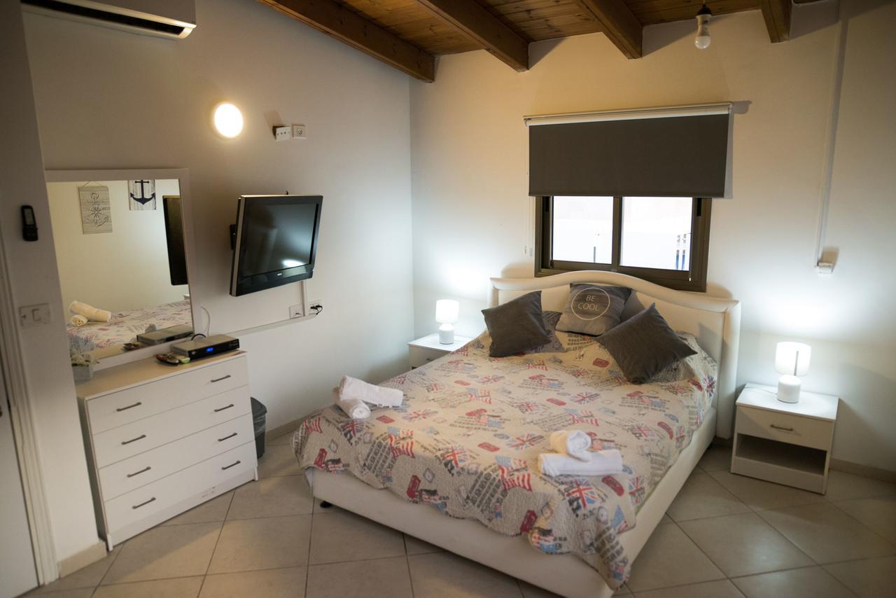 Neptun Dive Resort Ейлат Екстериор снимка