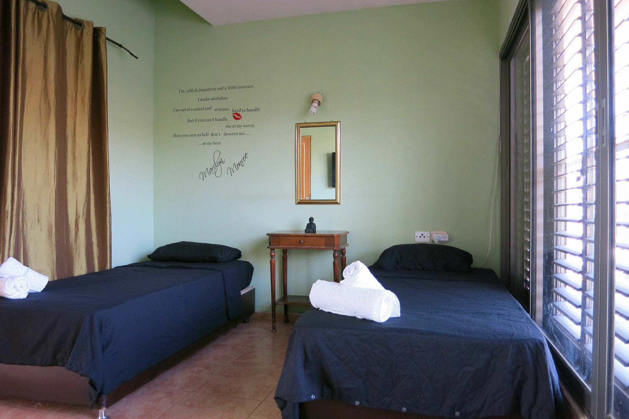Neptun Dive Resort Ейлат Екстериор снимка